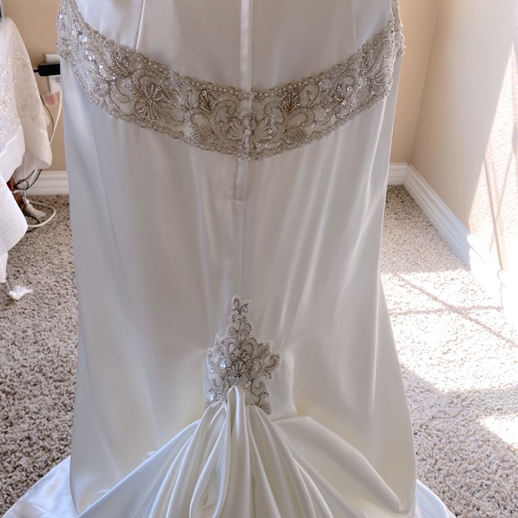 Hollywood style wedding dress adjustable strain - Picture 4 of 11